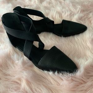 Tabea Crisscross Flats